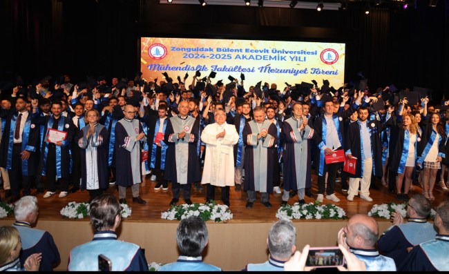 BEUN Mühendislik Fakültesinde Mezuniyet Coşkusu