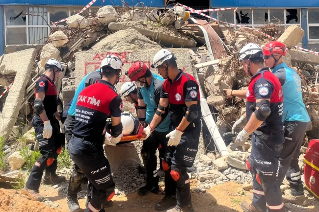 ÇAK-TİM'den başarılı deprem tatbikatı