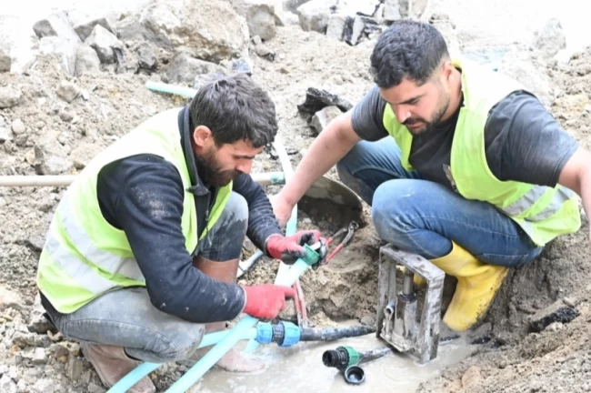 Manisa Demirci'de altyapı seferberliği sürüyor