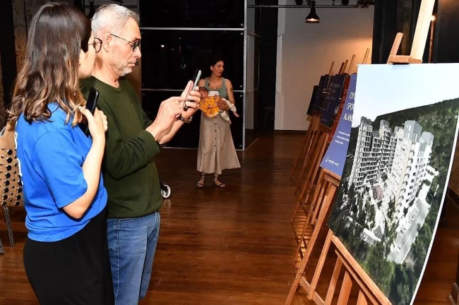 İzmir'de Menemen Konutları'nda evrak teslimleri başladı