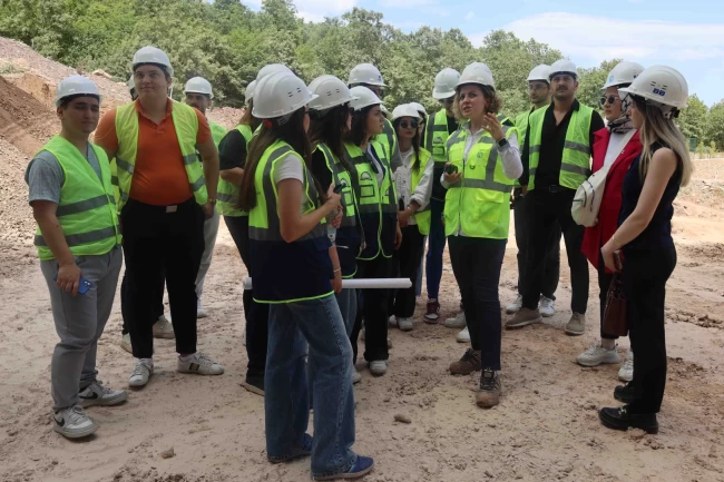 Taş Kırma Tesisi genç mühendisleri ağırladı