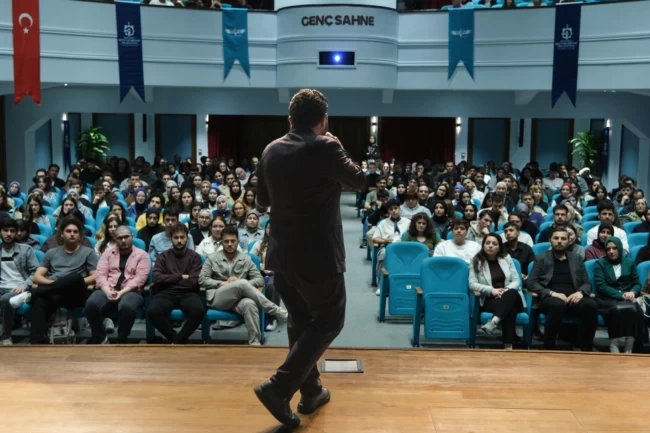 Gençler, hayal kapılarını "Kılavuz Kariyer" ile aralayacak