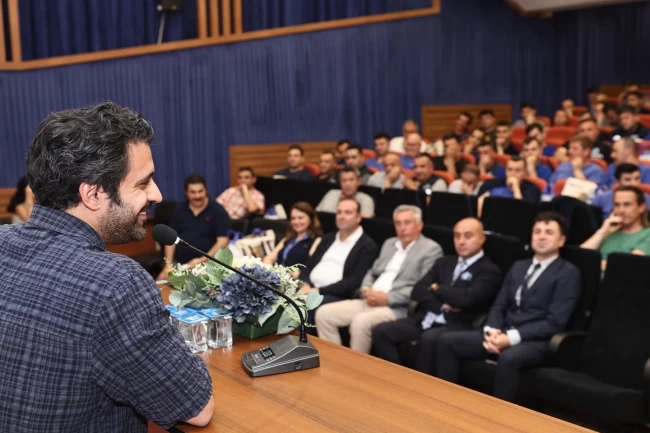 Uğur Uzunel, Marmarabirlik'te Rıfat Ilgaz'ı konuştu