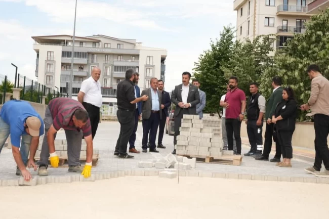 Bursa Yenişehir'de yol çalışmaları hız kesmeden devam ediyor