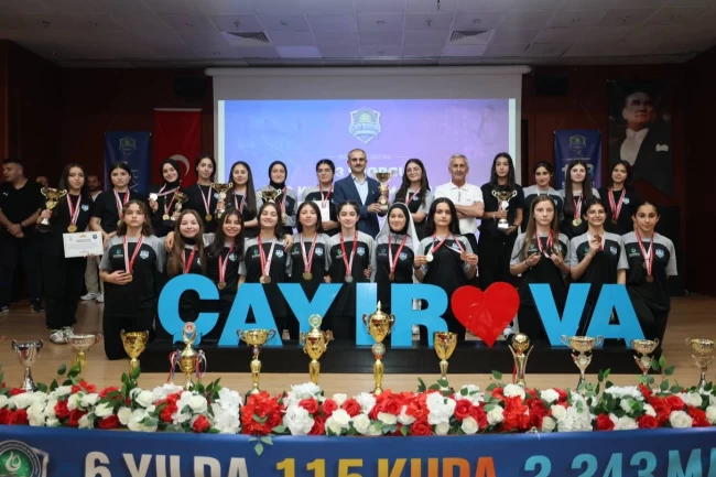 Çiftçi: Sporcularımız Çayırova'mızın ortak gururudur