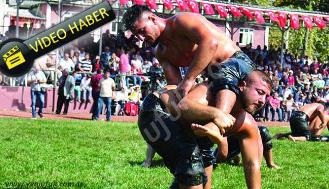 ALAPLI YAĞLI GÜREŞLERİ BAŞLADI..