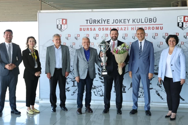 Bursa Nilüfer Belediye Başkanlığı Koşusu'nun galibi "Taşan"