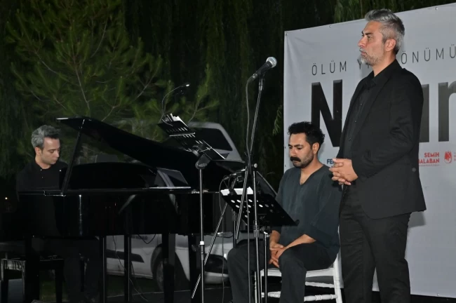 Nazım Hikmet Manisa'da şiir ve müzikle anıldı