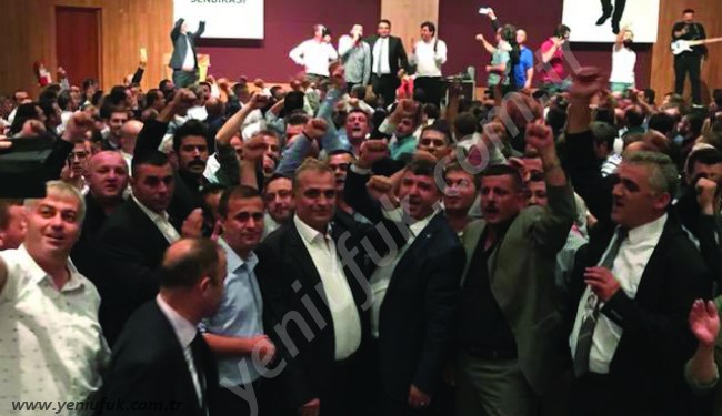 YÖNETİCİLER, EMEKÇİLERLE BİR ARAYA GELDİ..