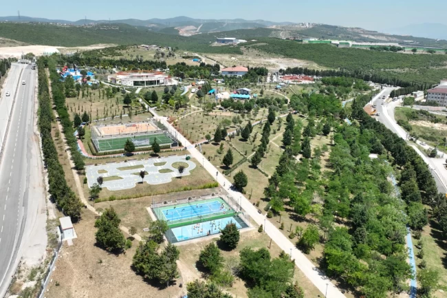 Kocaeli'den Dilovası'na bayram hediyesi... Millet Bahçesi açıldı