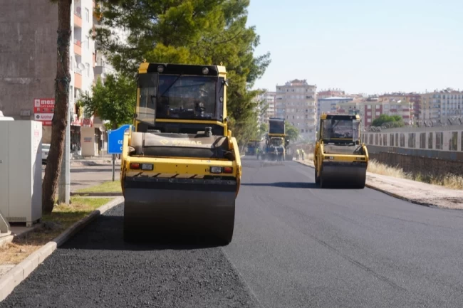 Diyarbakır Büyükşehir'den çifte asfalt çalışması