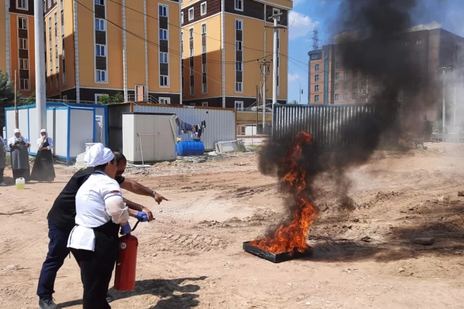 Kocaeli İtfaiyesi'nden uygulamalı eğitim