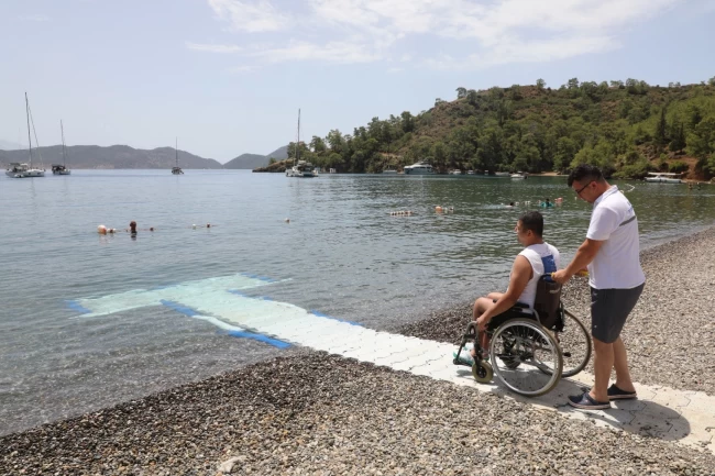 Muğla'da engelsiz plajlarla hayat kolaylaşıyor