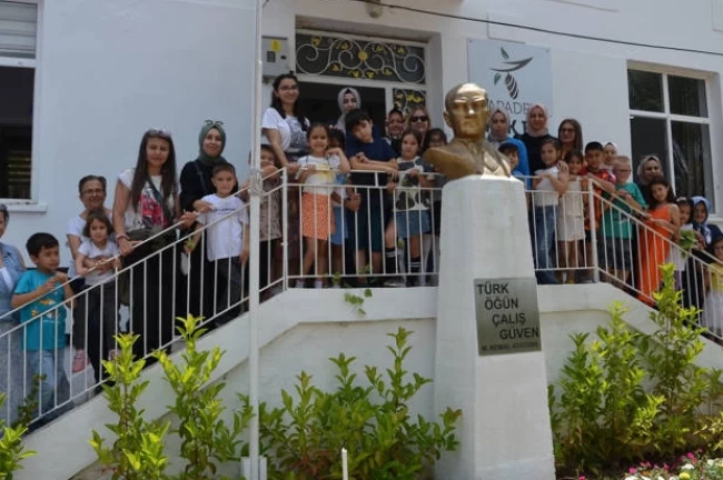 Antalyalı çocuklar Sapadere İpek Evi'nde