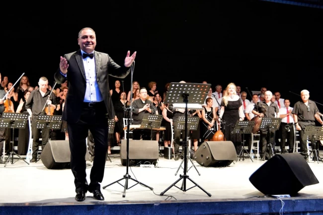 İzmir Bornova yaza müzikle merhaba dedi