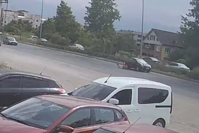 Düzce'de otomobil yayaya çarptı