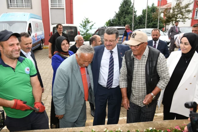 Başkan Genç'ten huzurevi sakinlerine ziyaret