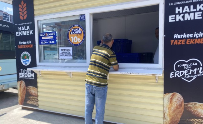 Zonguldak’ta halk ekmek bugün merhum Öndün adına ücretsiz