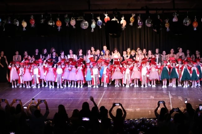 Nar Çiçekleri'nde mezuniyet sevinci