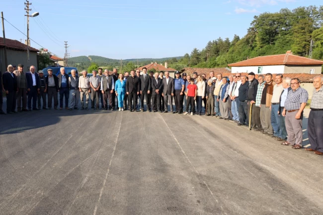 Bilecik'te sezonun ilk asfaltı Sarıdayı Köyü'ne