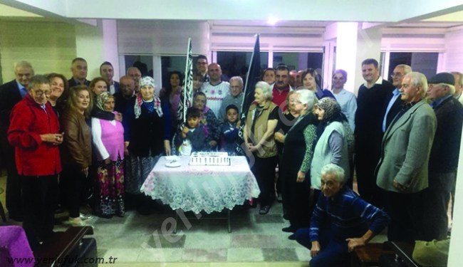 GELENEKLERİNİ SÜRDÜRDÜLER..