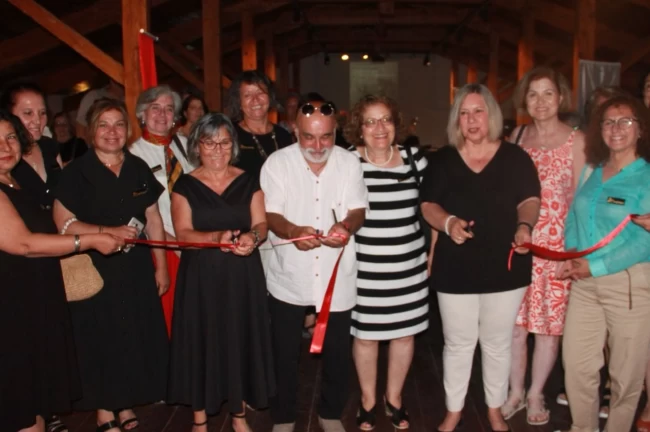 Antik Ege'nin cam seramikle buluştuğu Sergi Selçuk'ta açıldı