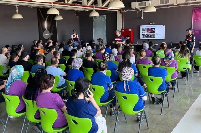 Bursa Jandarması'ndan uyuşturucuyla mücadele eğitimi