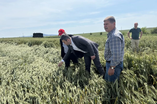 CHP Keşan AK Partilileri tarlaya davet etti!