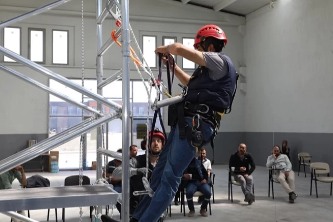 Konya Karatay'da yüksekte çalışma eğitimi