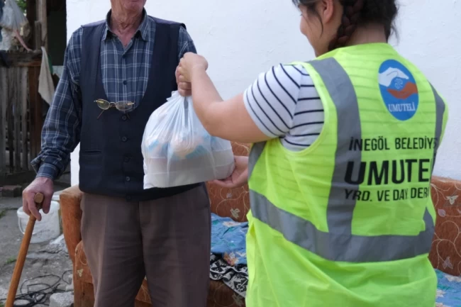 Bursa İnegöl'den 365 gün sıcak yardım