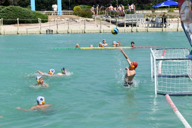 Spor ve eğlence Osmangazi'de 'Sutopu'nda birleşti