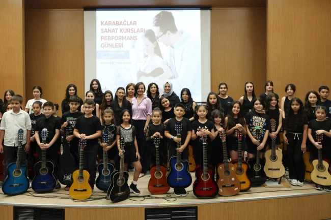 İzmir Karabağlar'da sanat dolu günler devam ediyor