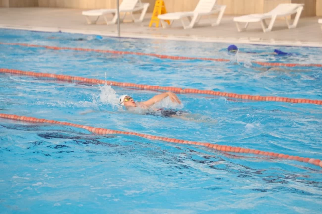 İnegöl'de yüzme eğitimlerine yoğun ilgi