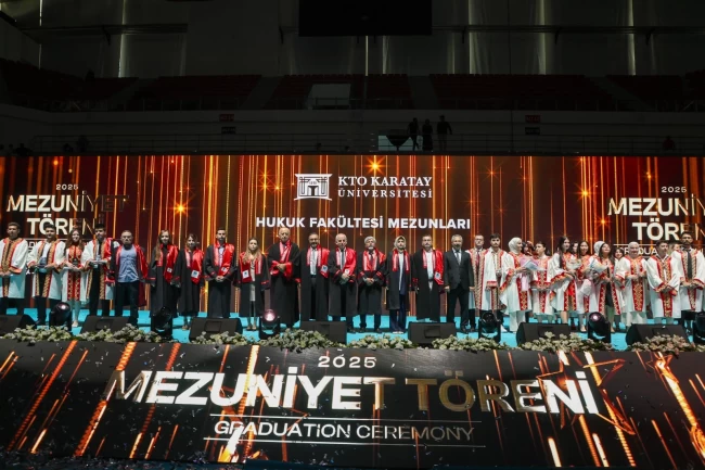 KTO Karatay Üniversitesi'nde mezuniyet coşkusu