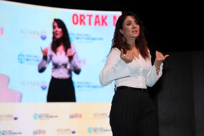 Dilek Cesur'dan Kocaeli'de ilham veren söyleşi