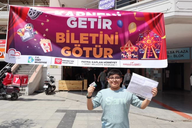 İzmit'te 'karneni getir, biletini götür' etkinliğine yoğun ilgi
