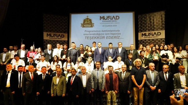 MÜSİAD Kdz.Ereğli Şubesi 137 öğrenciyi ödüllendirdi