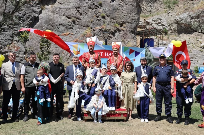 Artvin'de 18 çocuk için toplu sünnet şöleni