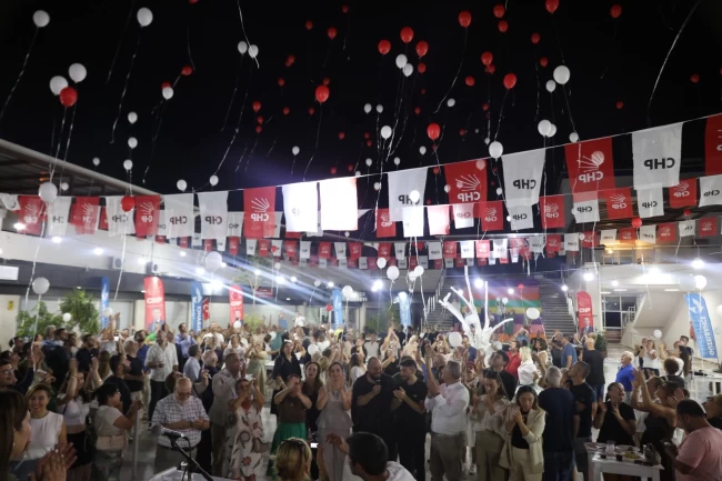 İzmir Güzelbahçe'de CHP'den emekçilere vefa