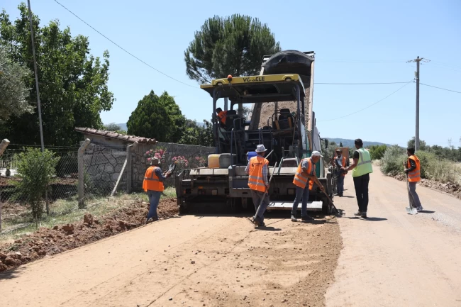 Muğla Büyükşehir'den kırsala 4 milyonluk yol yatırımı