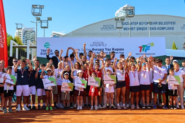Gaziantep'ten Avrupa'ya tenis başarısı