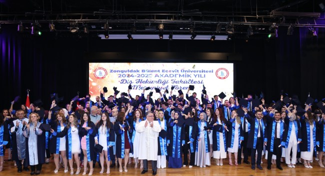 BEUN Yarınların Diş Hekimlerini Coşku ve Gururla Geleceğe Uğurladı