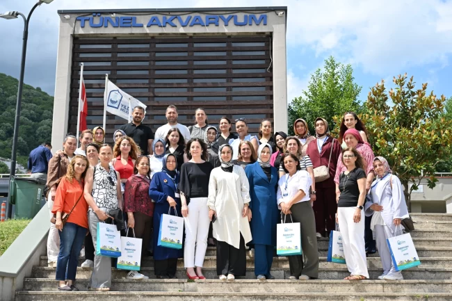 Bursa Yıldırım'da Başkan Yılmaz üreten kadınları ağırladı