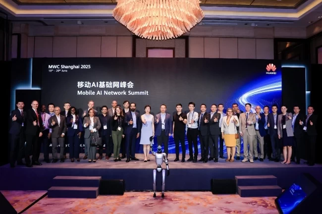 Huawei ve sektör ortakları Mobil Yapay Zeka Temel Ağları ile 5G deneyiminden para kazanılmasını sağlıyor