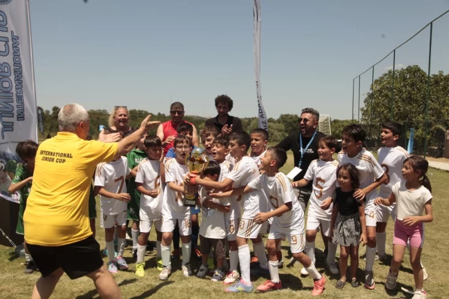 International Junior Cup'ta ilk şampiyonlar belli oldu