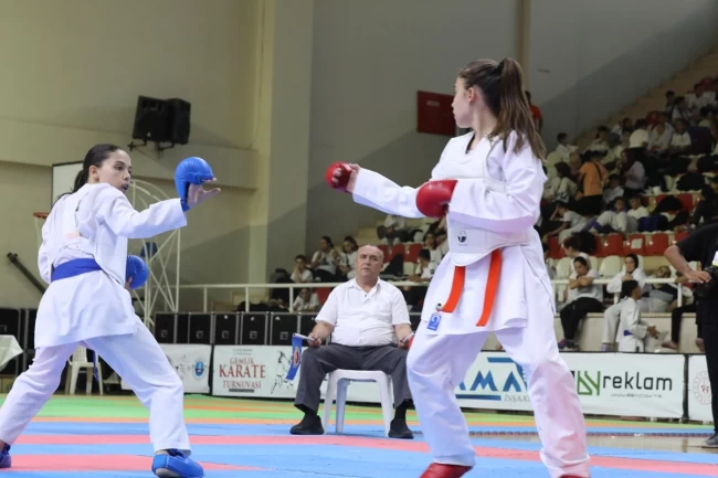Bursa Gemlik'te 6. Uluslararası Karate Turnuvası başlıyor