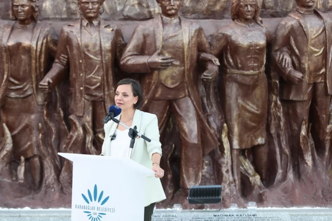 İzmir Karabağlar'da Madımak şehitleri anıldı