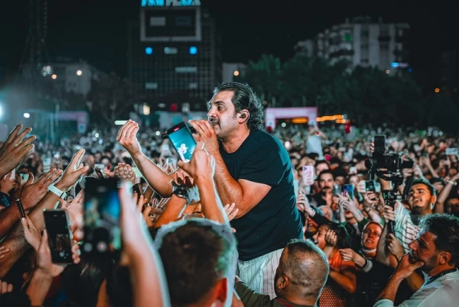 Bursalılar Bayhan ile coştu