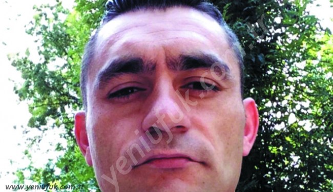 ANNESİNİ BIÇAKLA ÖLDÜRDÜ!.. BABA İSE AĞIR YARALI..