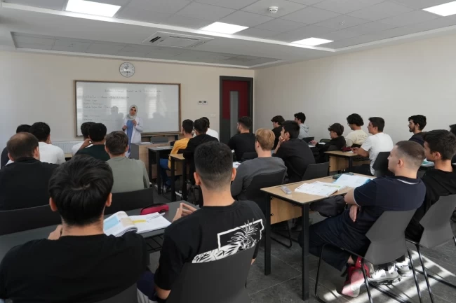 Gençler yaz tatilinde Lise Medeniyet Akademileri'nde buluşuyor